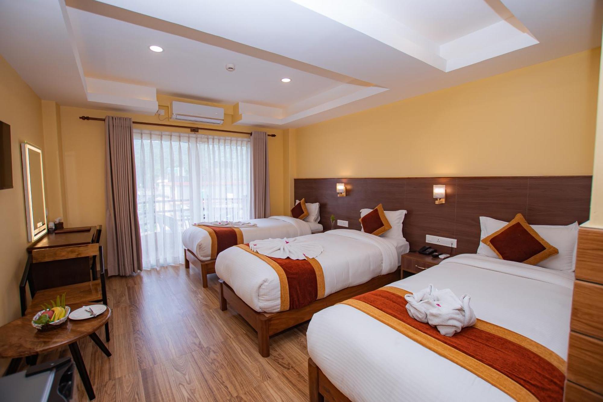Hotel Hidden Kingdom Pokhara Bagian luar foto
