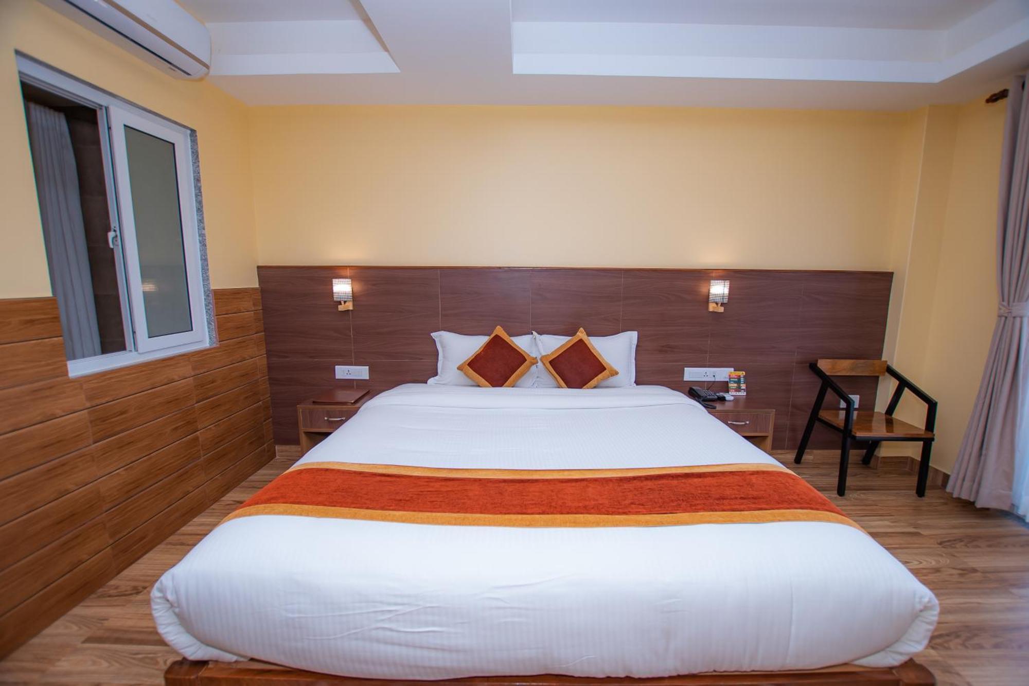 Hotel Hidden Kingdom Pokhara Bagian luar foto