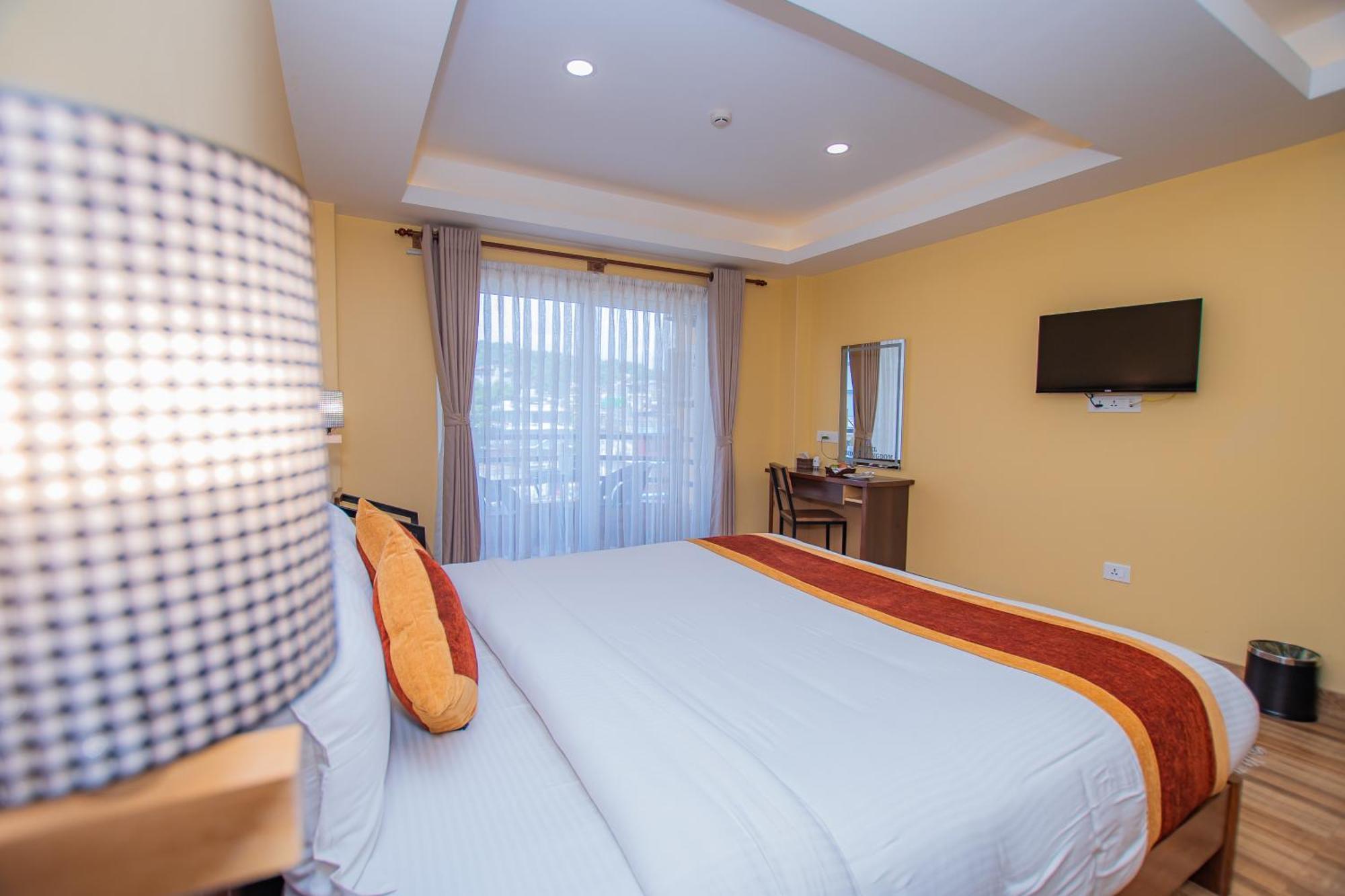 Hotel Hidden Kingdom Pokhara Bagian luar foto