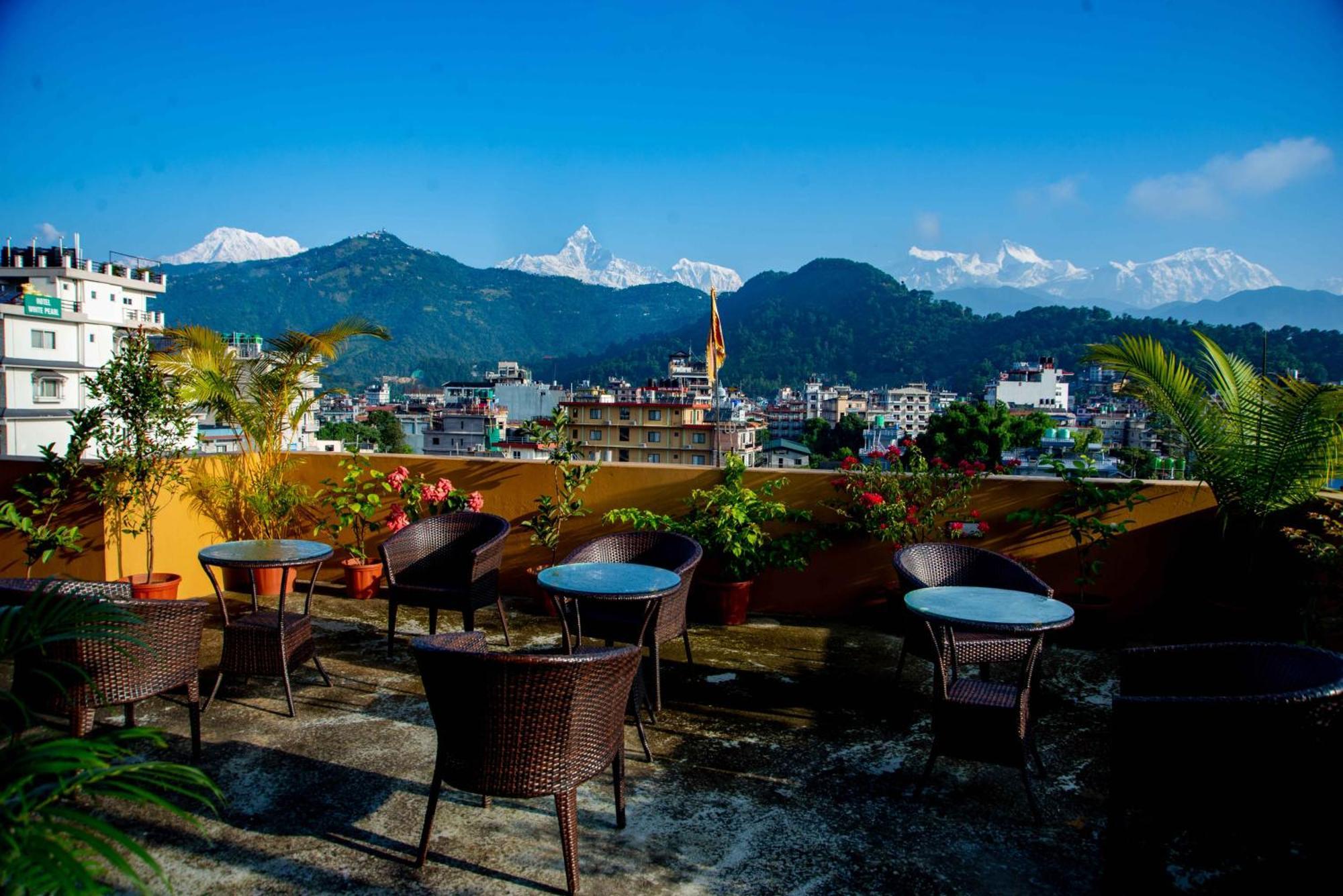 Hotel Hidden Kingdom Pokhara Bagian luar foto