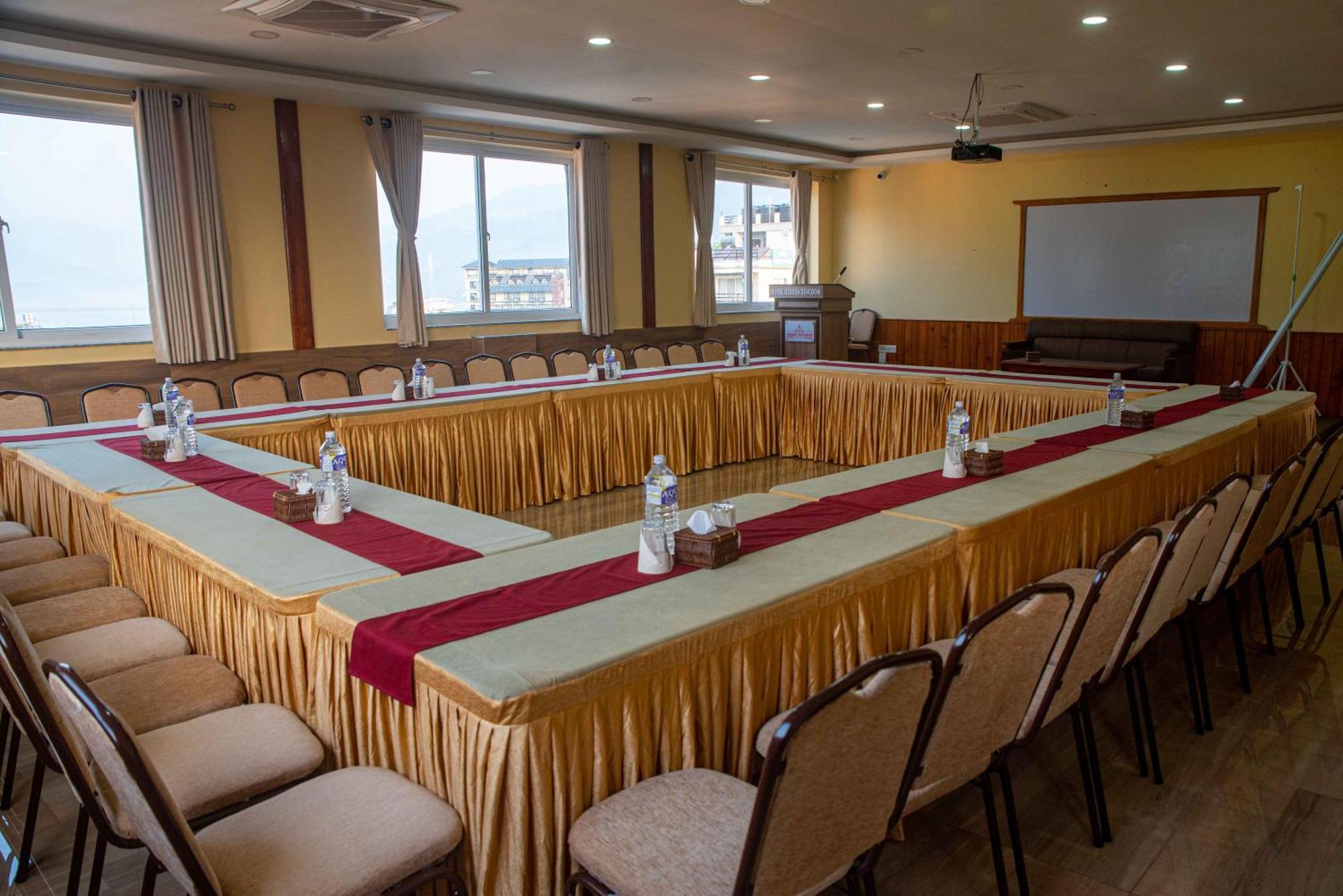 Hotel Hidden Kingdom Pokhara Bagian luar foto