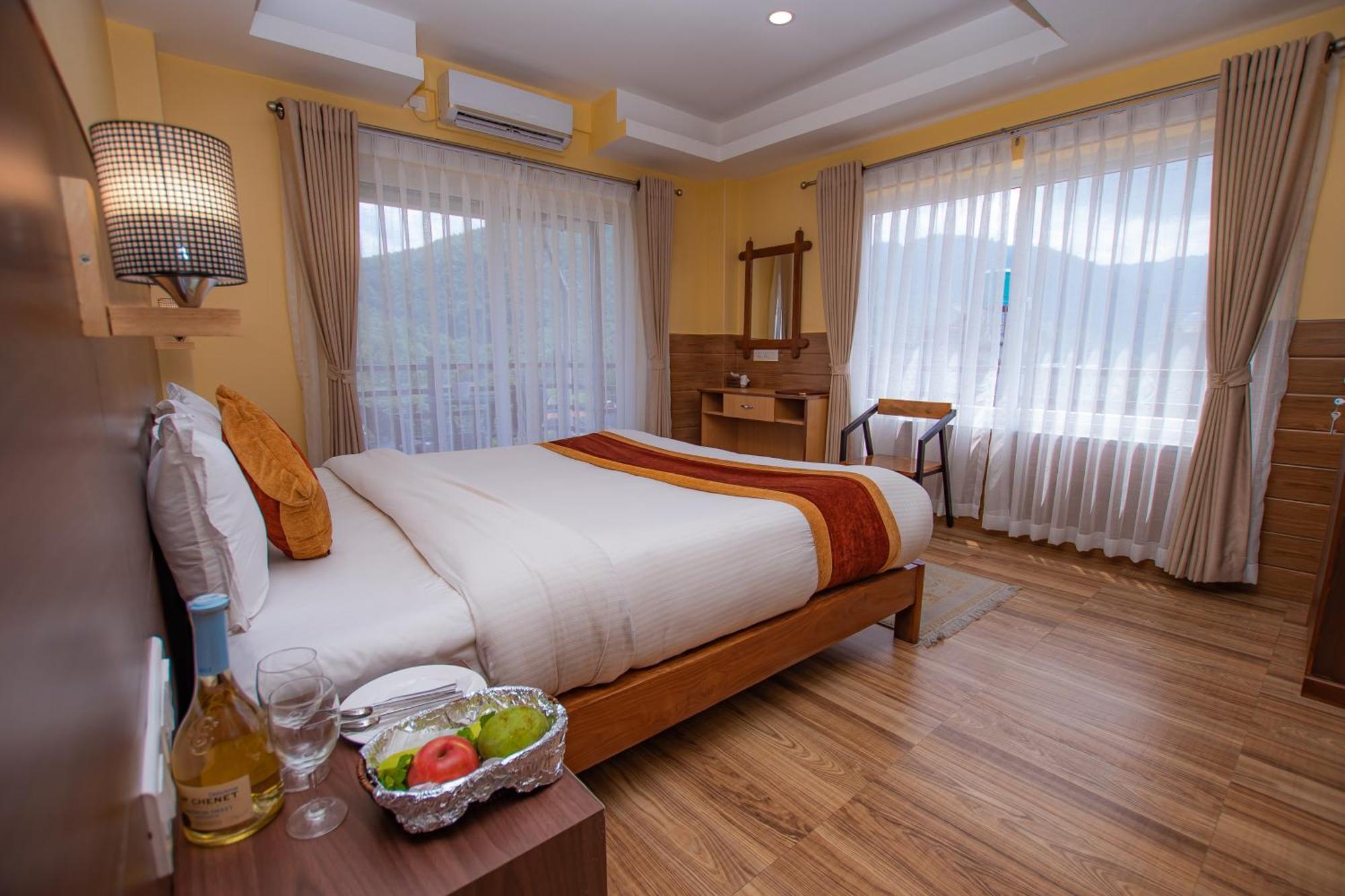 Hotel Hidden Kingdom Pokhara Bagian luar foto