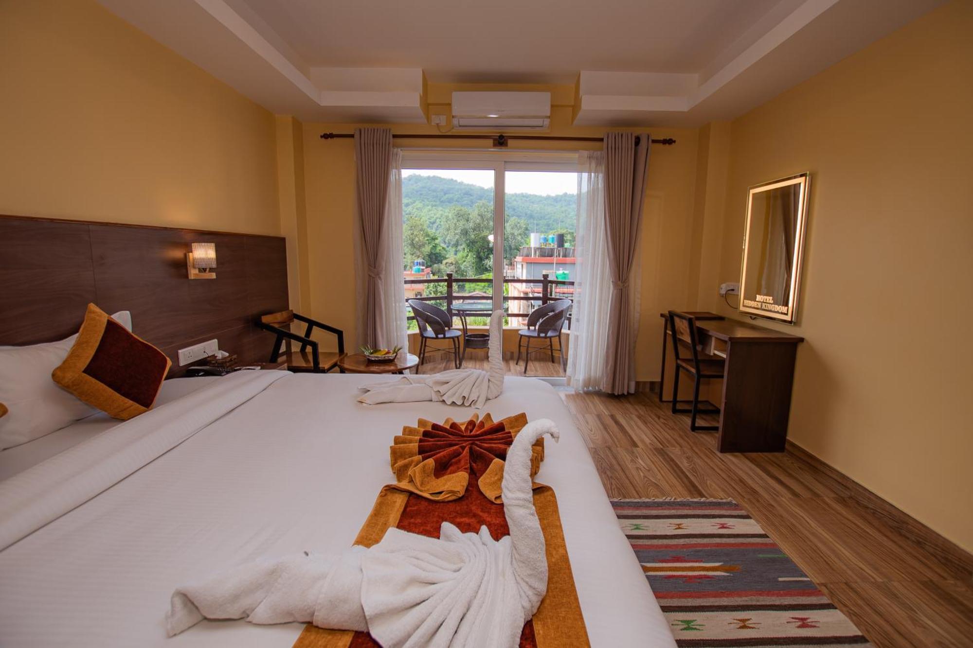 Hotel Hidden Kingdom Pokhara Bagian luar foto