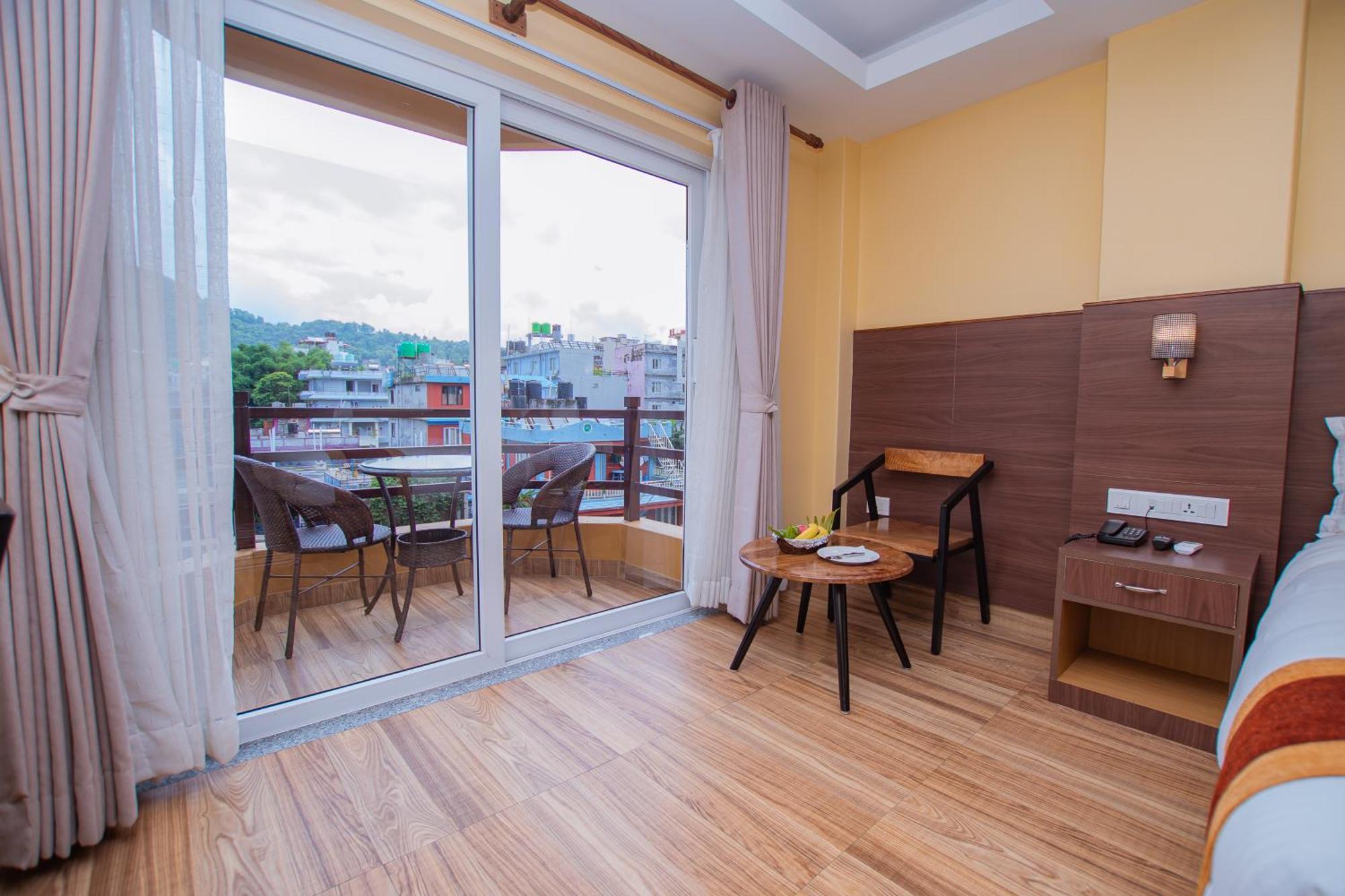 Hotel Hidden Kingdom Pokhara Bagian luar foto