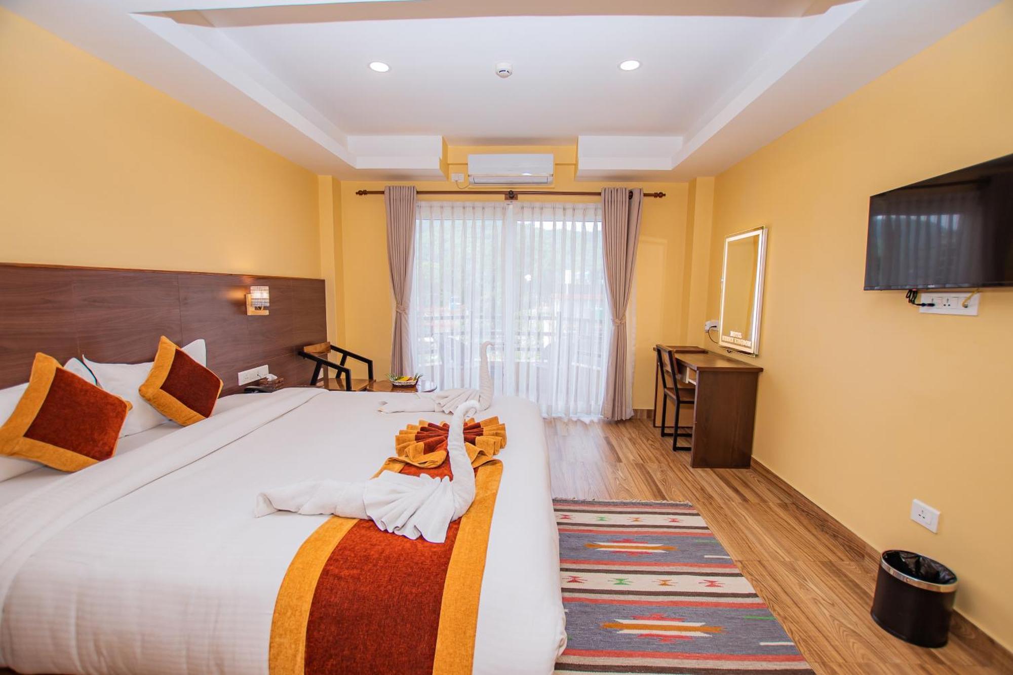 Hotel Hidden Kingdom Pokhara Bagian luar foto